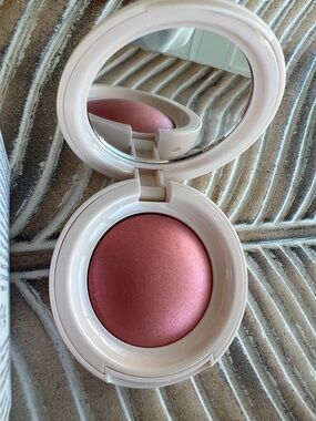 Rare Beauty Happy (Cool Pink) Soft Pinch
Luminous Powder Blush New FullSz